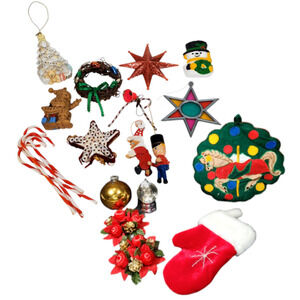 Vtg Christmas Junk Drawer Lot of 20+ Tree Ornaments Holiday Indoor Decorative